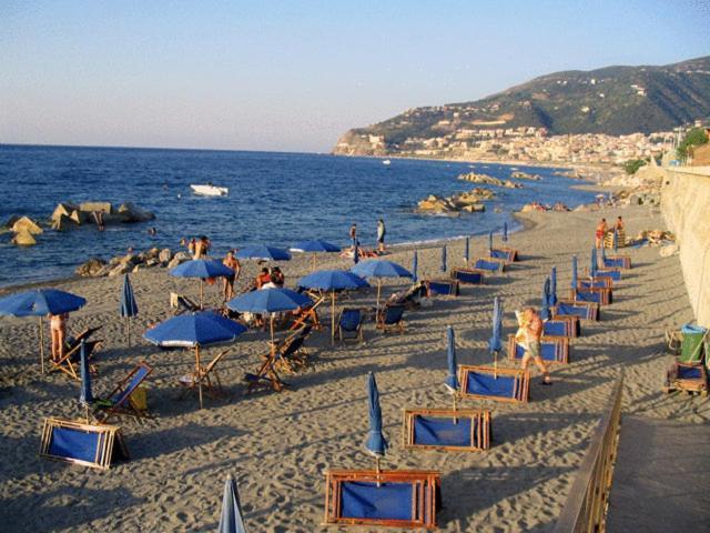 Villaggio Hotel Club Calanovellamare Piraino Exteriér fotografie